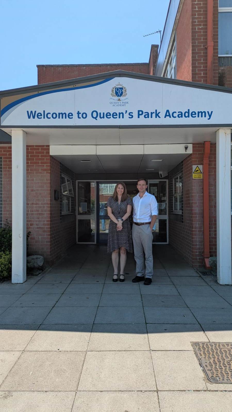 Tom Hayes visit to Queen's Park Academy